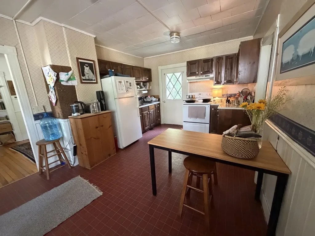 46 Court Street Morristown VT 05661