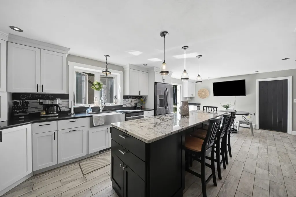 21 Stoney Brook Road Bow NH 03304