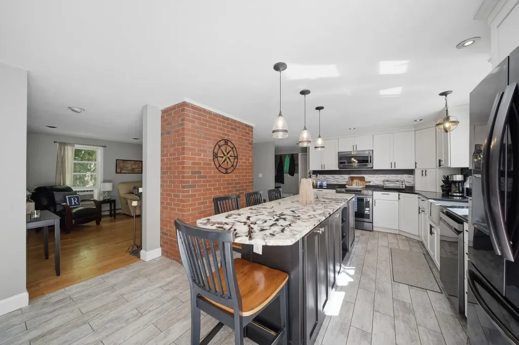 21 Stoney Brook Road Bow NH 03304