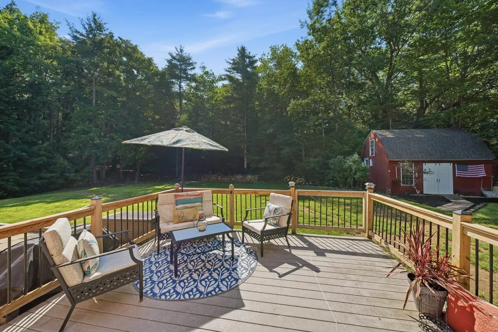 21 Stoney Brook Road Bow NH 03304