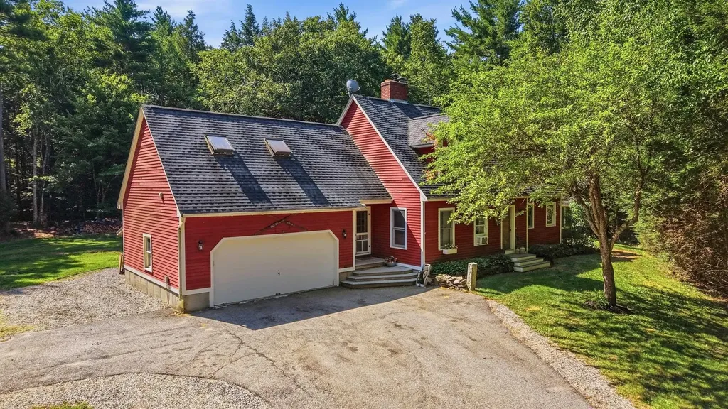 21 Stoney Brook Road Bow NH 03304