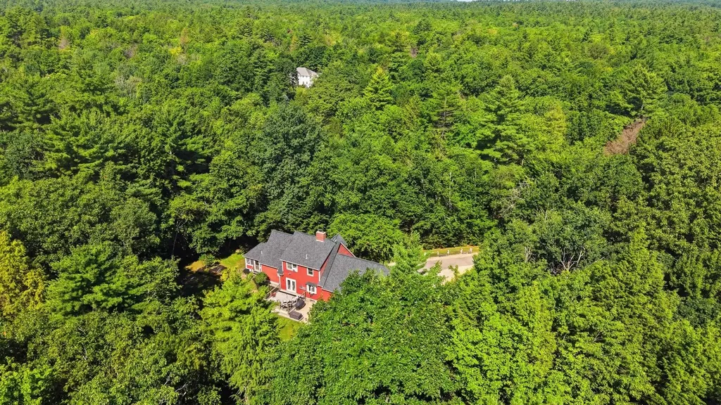 21 Stoney Brook Road Bow NH 03304