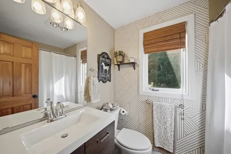 21 Stoney Brook Road Bow NH 03304