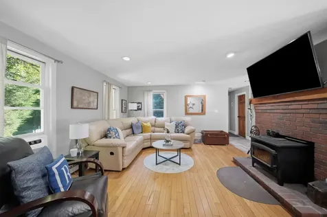 21 Stoney Brook Road Bow NH 03304