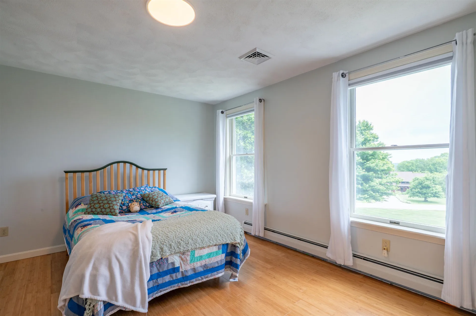 7 Longview Circle Pelham NH 03076