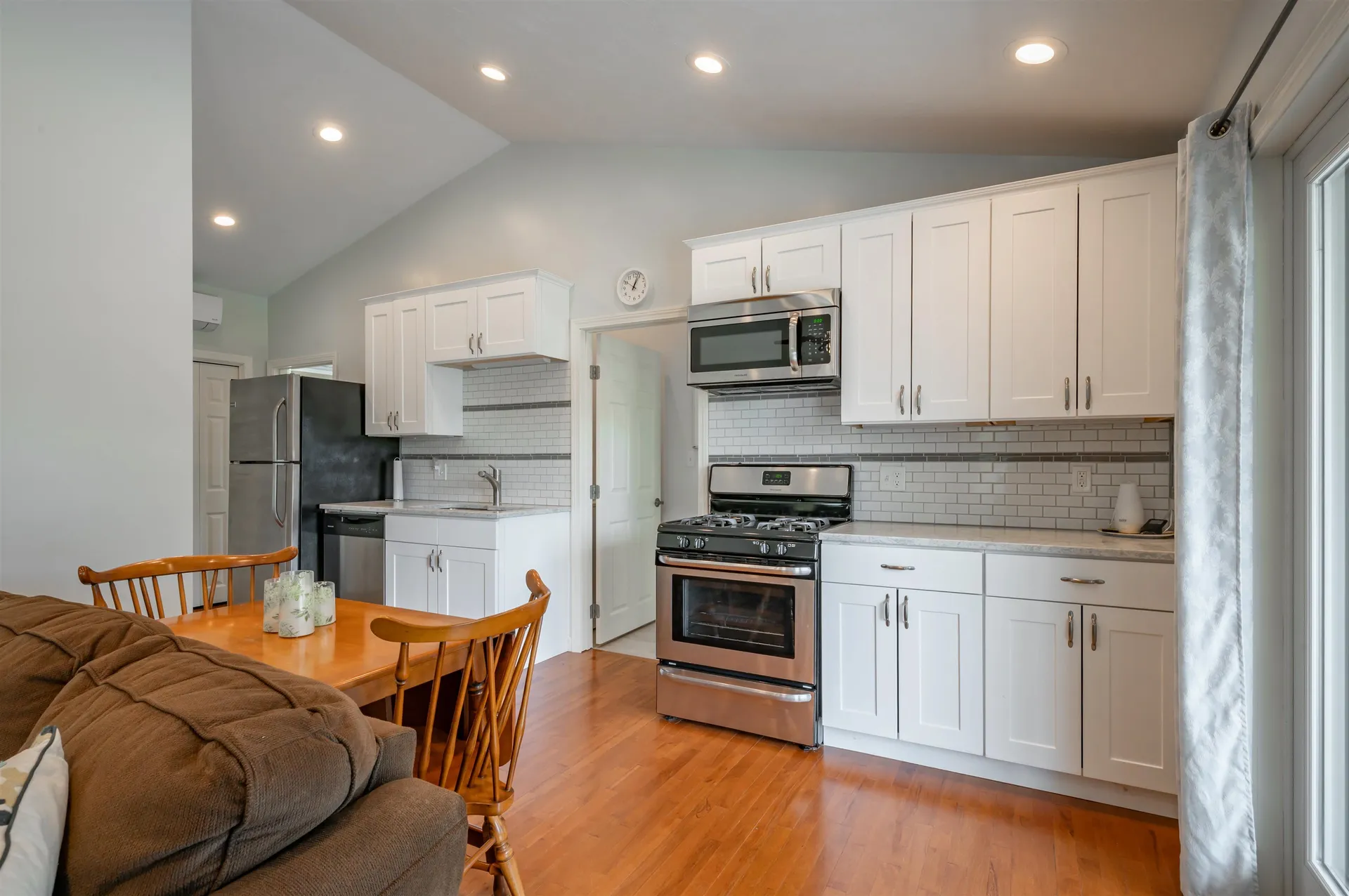 7 Longview Circle Pelham NH 03076
