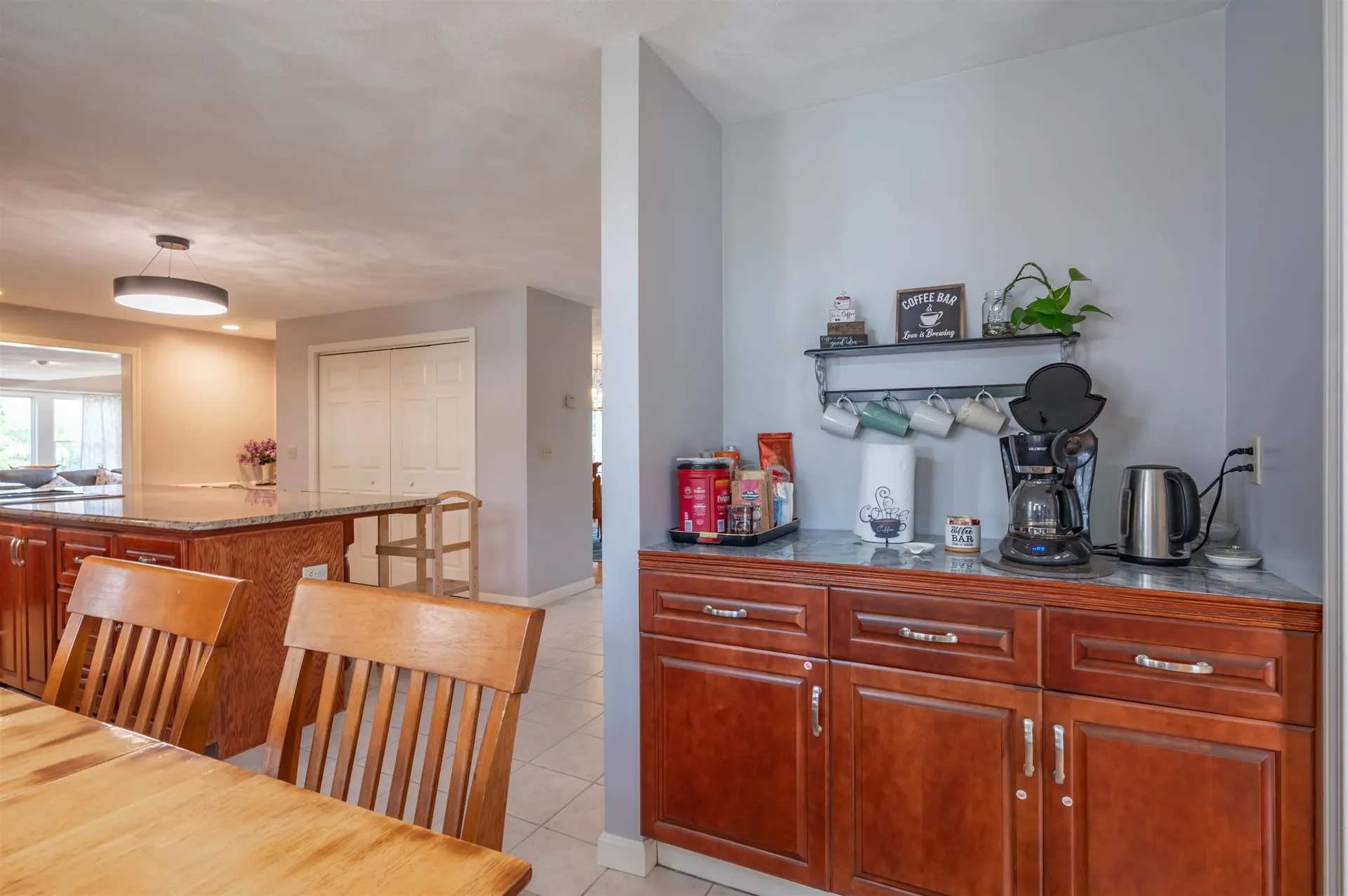 7 Longview Circle Pelham NH 03076