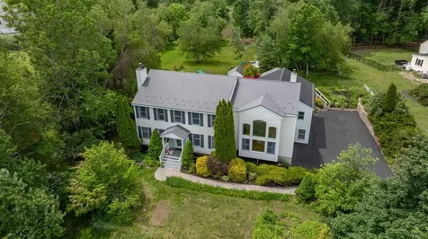 7 Longview Circle Pelham NH 03076