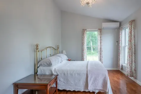 7 Longview Circle Pelham NH 03076