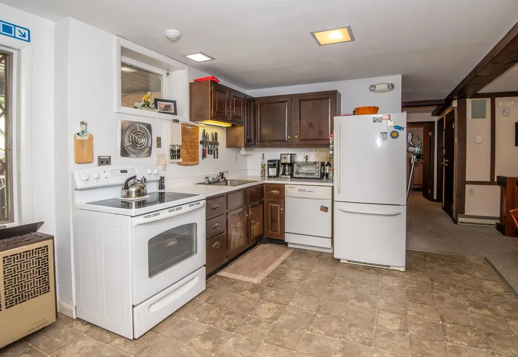 9144 Route 100 Plymouth VT 05056