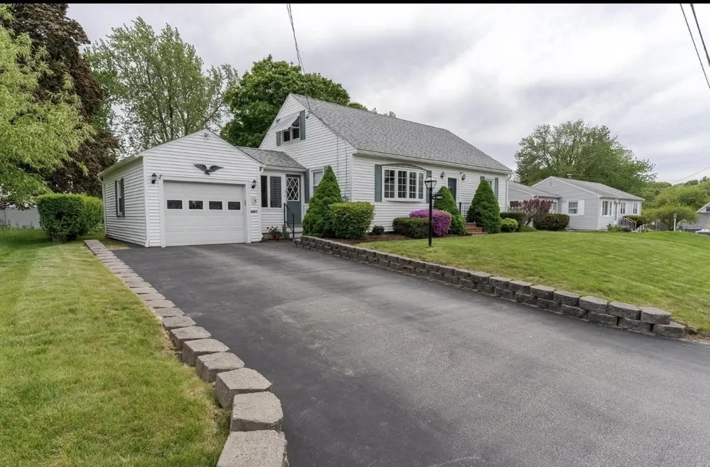 8 Lowell Avenue Dover NH 03820