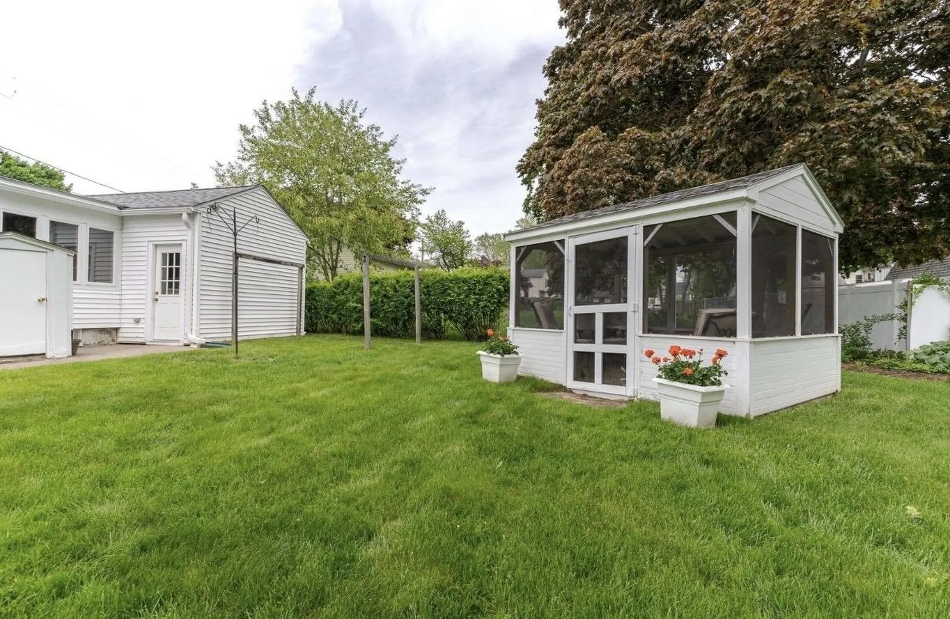 8 Lowell Avenue Dover NH 03820