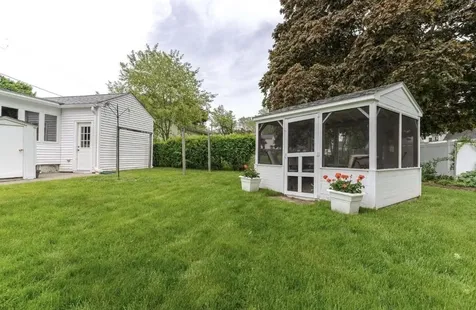 8 Lowell Avenue Dover NH 03820
