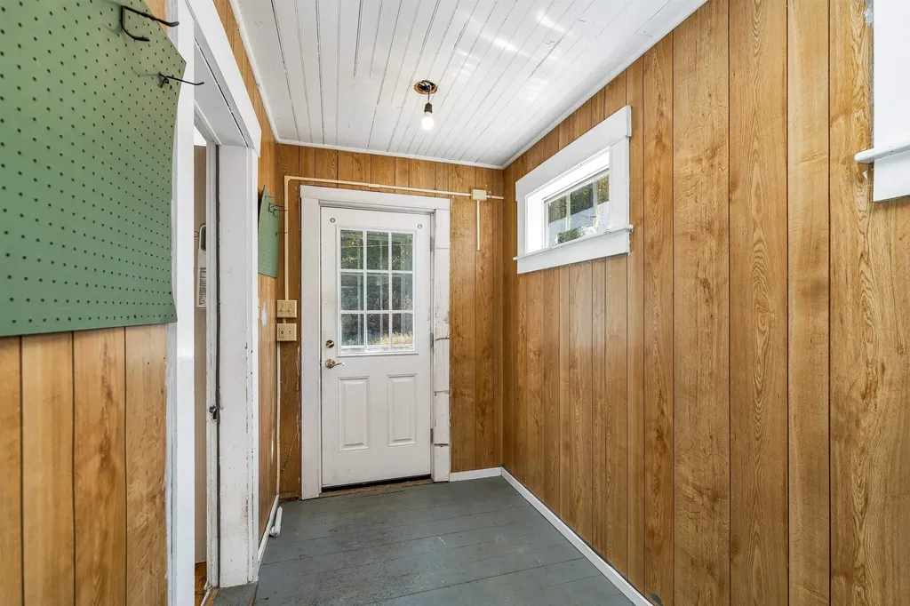 10 Mountain Road Tamworth NH 03883
