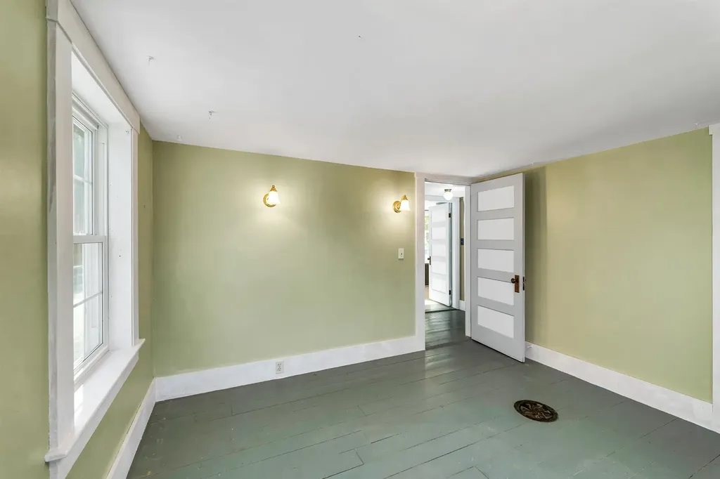 10 Mountain Road Tamworth NH 03883
