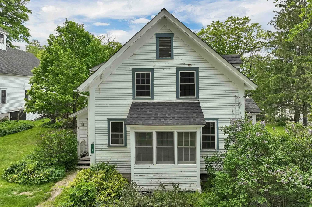 10 Mountain Road Tamworth NH 03883