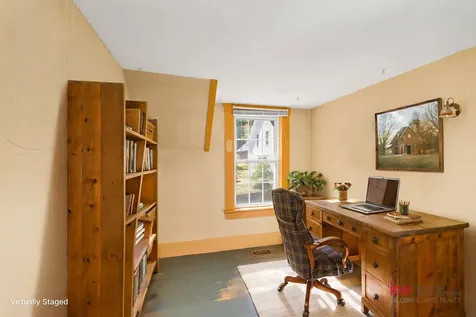 10 Mountain Road Tamworth NH 03883
