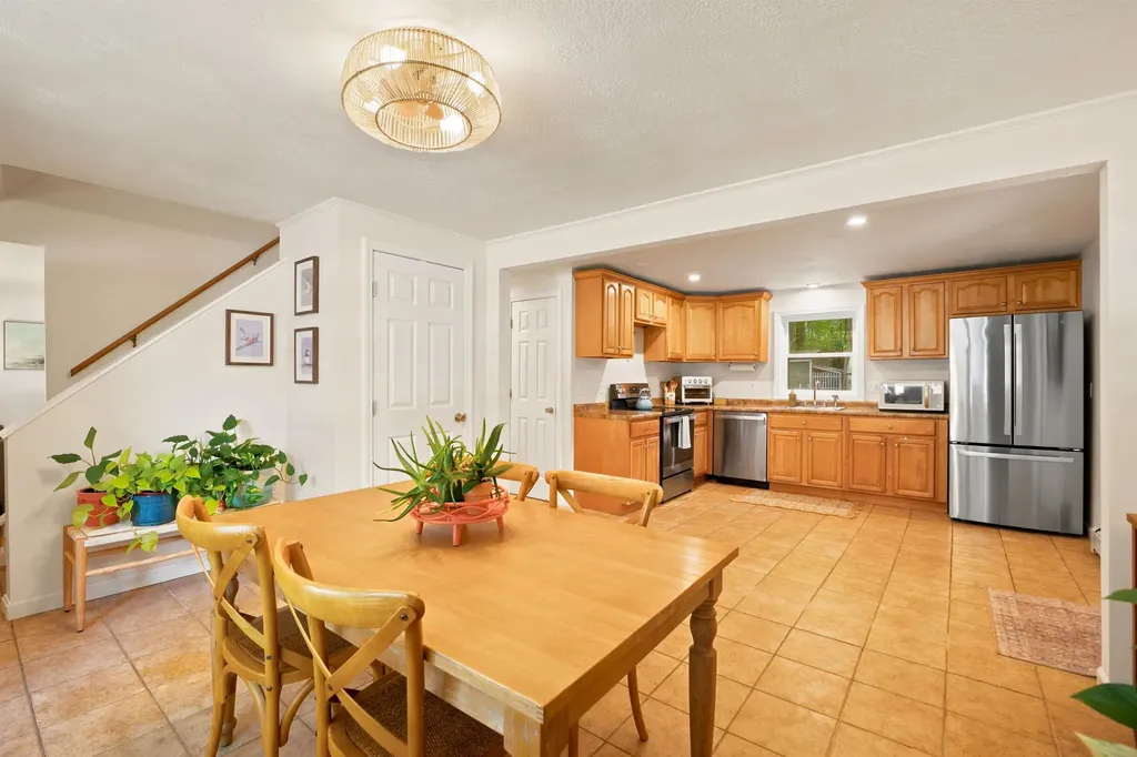 3 Millstream Lane Concord NH 03303