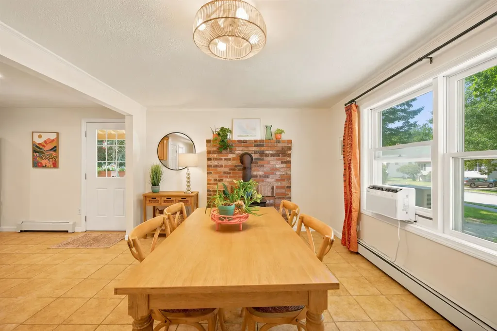 3 Millstream Lane Concord NH 03303