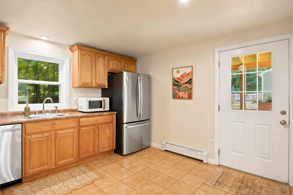 3 Millstream Lane Concord NH 03303