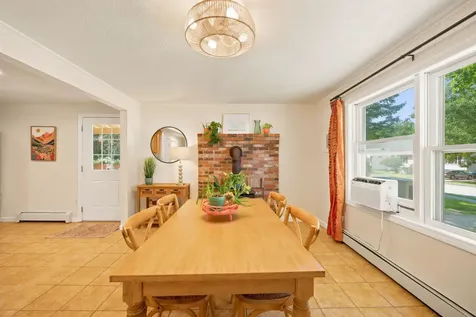 3 Millstream Lane Concord NH 03303
