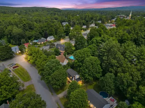 3 Millstream Lane Concord NH 03303