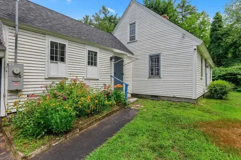 30 Thornton Road West Merrimack NH 03054