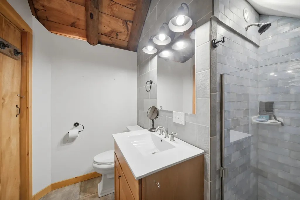 484 Scofield Mountain Road Winchester NH 03470