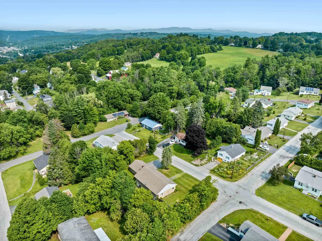 12 Veeder Avenue Barre City VT 05641