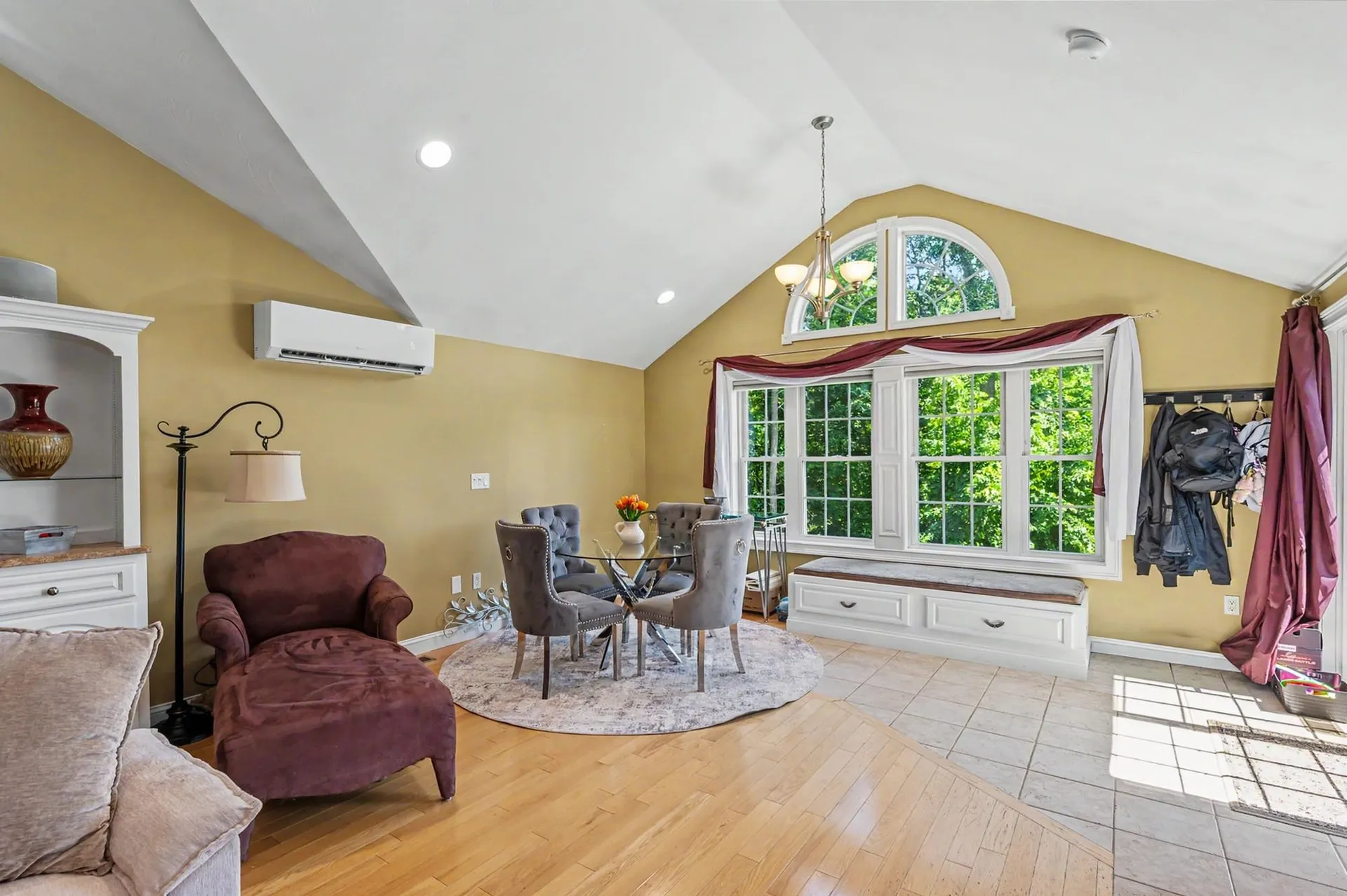 132 Barretts Hill Road Hudson NH 03061