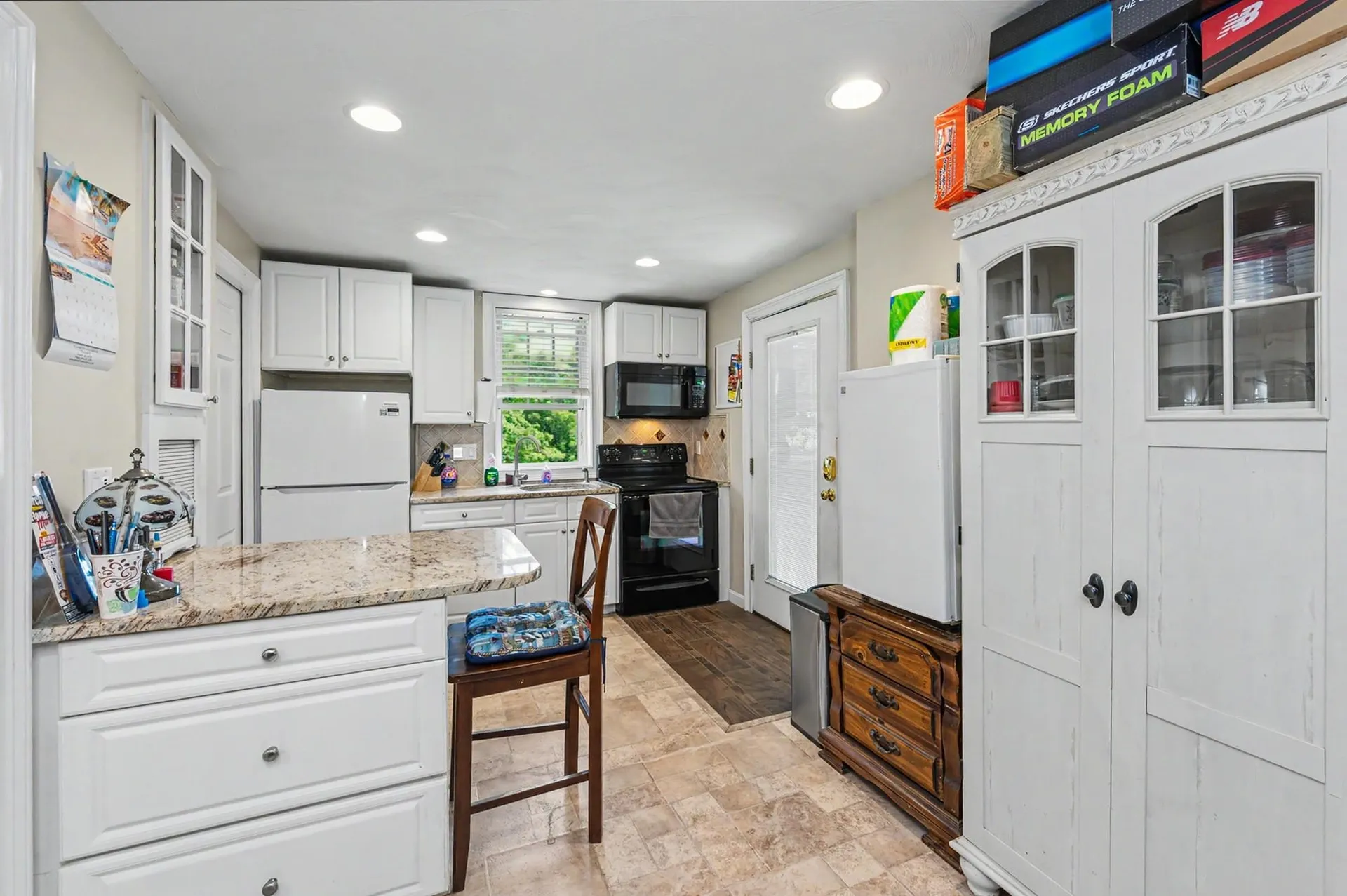 132 Barretts Hill Road Hudson NH 03061