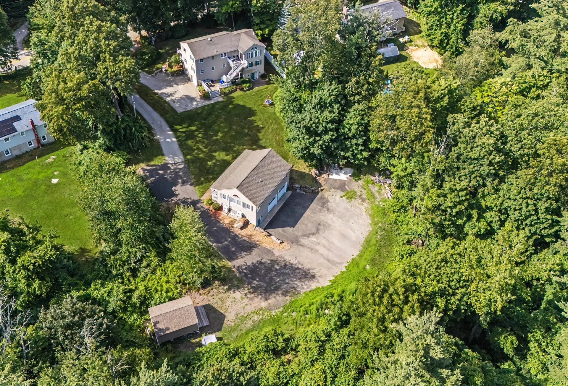 132 Barretts Hill Road Hudson NH 03061