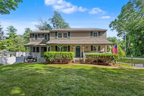 132 Barretts Hill Road Hudson NH 03061