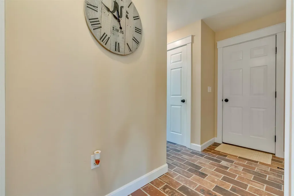 10 Partridge Drive Middleton NH 03887