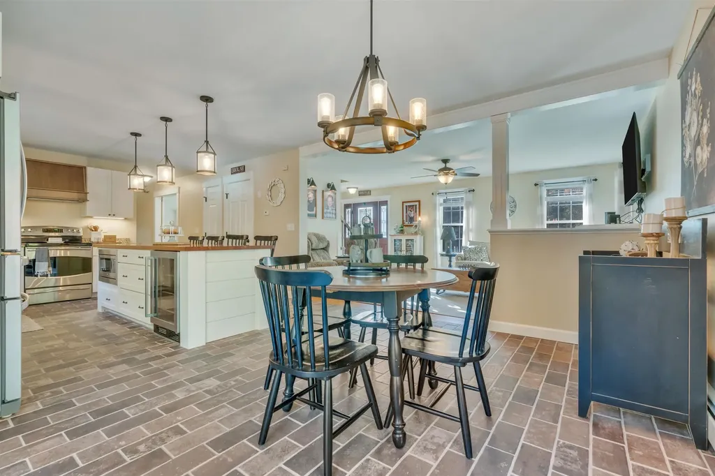 10 Partridge Drive Middleton NH 03887