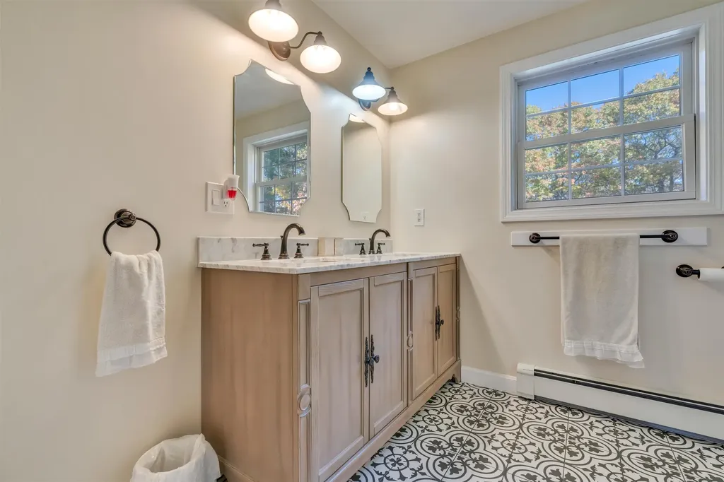 10 Partridge Drive Middleton NH 03887