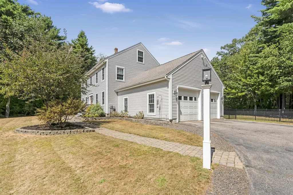 10 Partridge Drive Middleton NH 03887