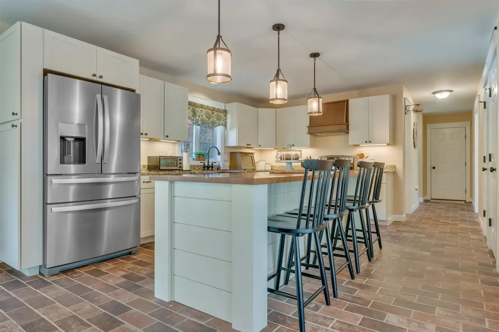 10 Partridge Drive Middleton NH 03887