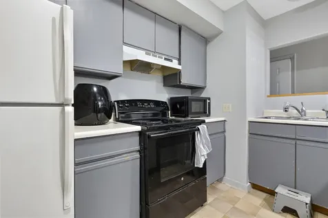30 Wolf Road Lebanon NH 03766