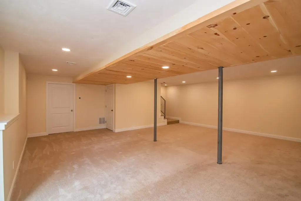 1 Tanya Lane Brentwood NH 03833