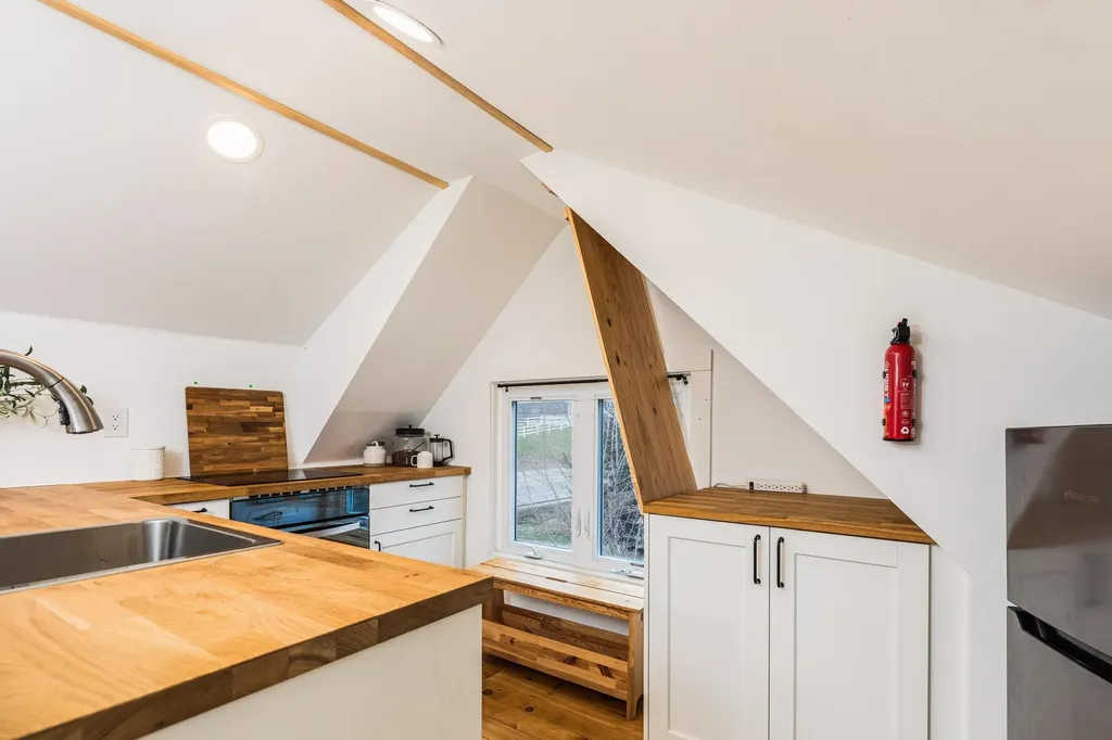 1685 Dover Road Epsom NH 03234