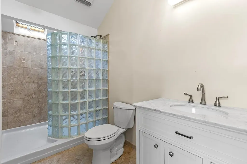 86 Raycrest Drive Randolph NH 03593