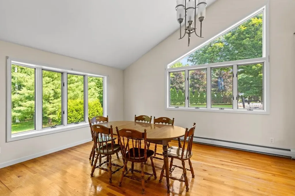 86 Raycrest Drive Randolph NH 03593