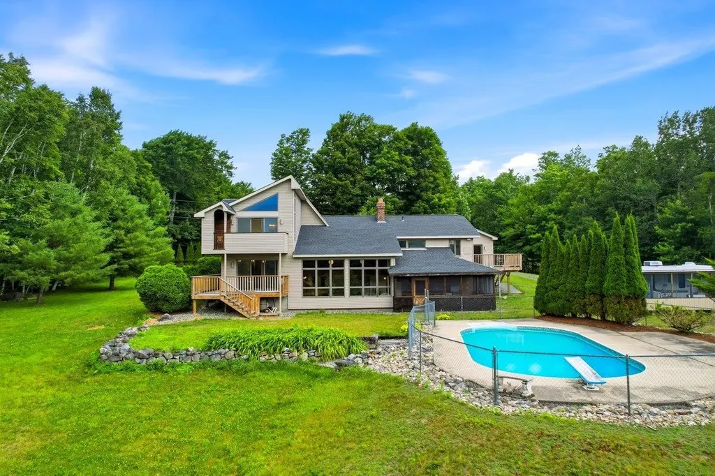 86 Raycrest Drive Randolph NH 03593
