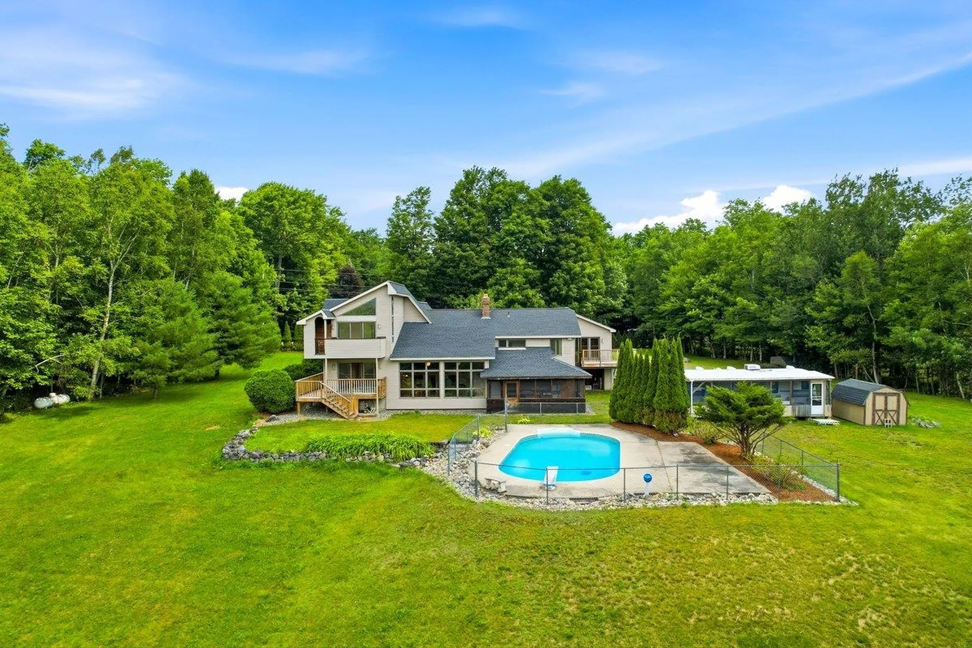 86 Raycrest Drive Randolph NH 03593