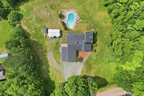 86 Raycrest Drive Randolph NH 03593
