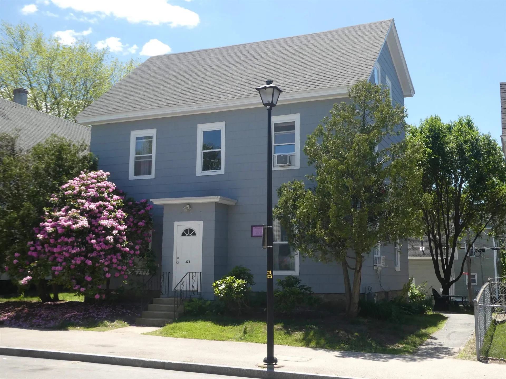 373 Lake Avenue Manchester NH 03103