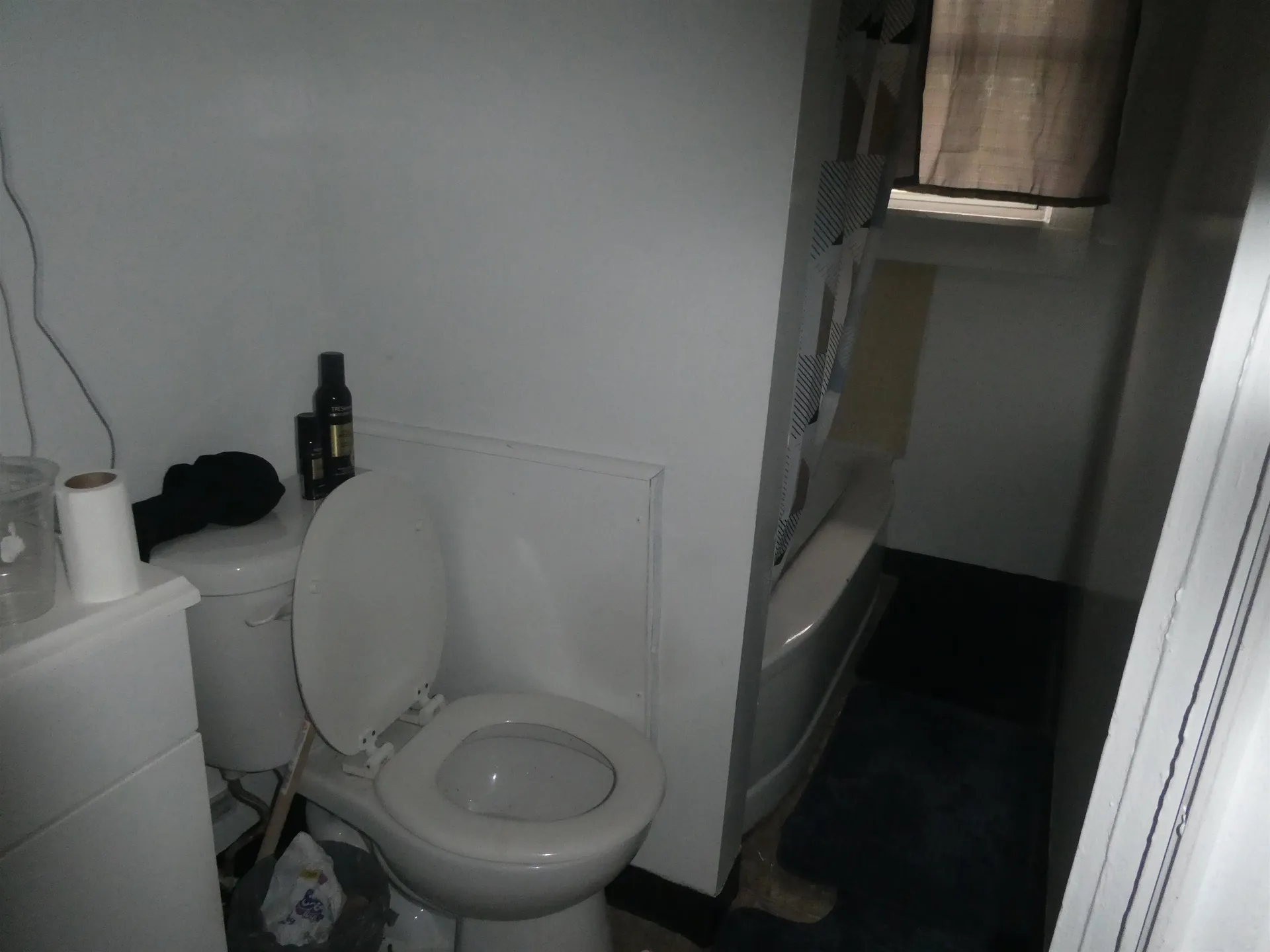 373 Lake Avenue Manchester NH 03103