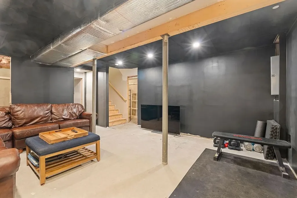 42 Dc Drive Eliot ME 03903