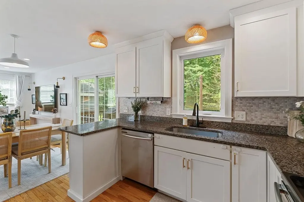 42 Dc Drive Eliot ME 03903